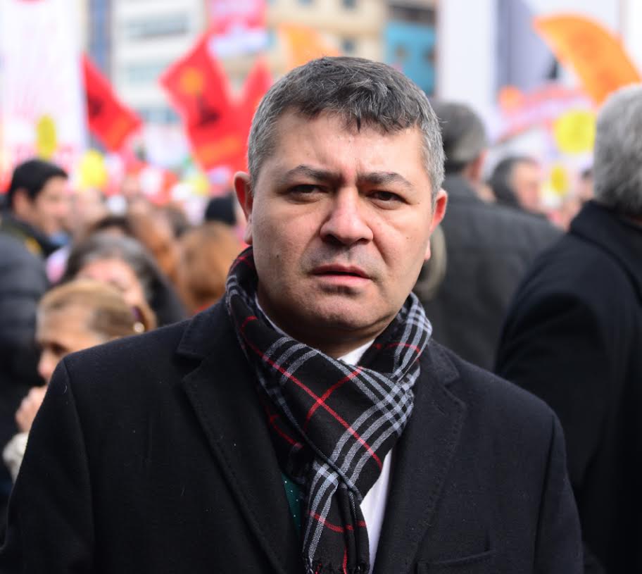 Alevi Bektaşi Federasyonu Genel Başkanı avukat Fevzi Gümüş 
