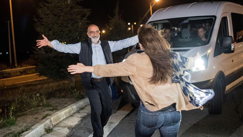 Ahmet Altan ve Nazlı Ilıcak'ın tahliyesinden kareler 