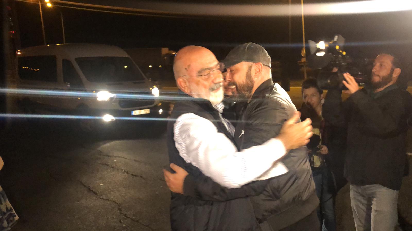 Ahmet Altan ve Nazlı Ilıcak'ın tahliyesinden kareler 
