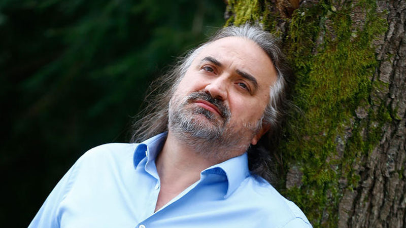 Volkan Konak'a Almanya'dan iki kez ret: Ne olduğu belirsiz kişilere vatandaşlık verildiğinden Avrupa'ya bile vize alamıyoruz
