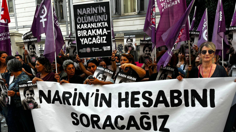Kadınlar, Narin için İstanbul’da eylemde: Narin’in hesabını soracağız; 19 gündür bulunamazken AKP hükümeti de hesap verecek mi!