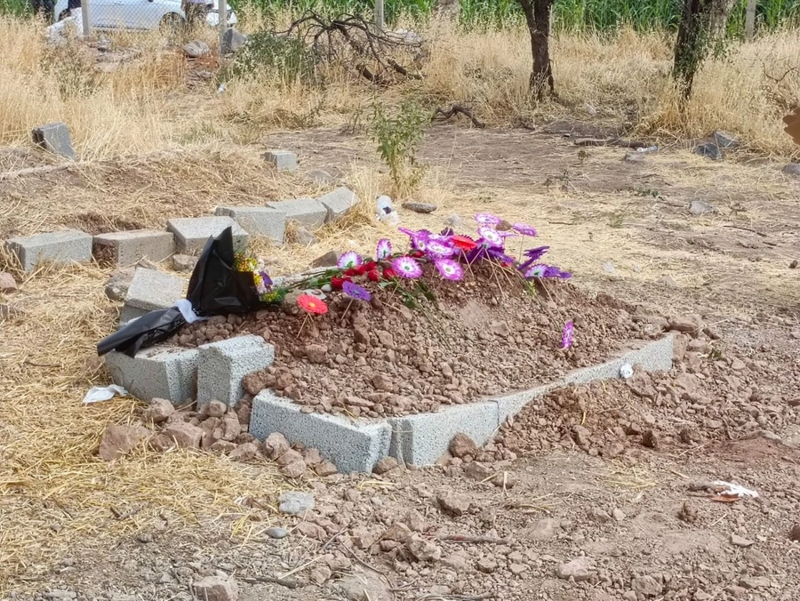 OTOPSİ TUTANAĞI ORTAYA ÇIKTI - Narin cinayetinde savcı tutanağı ortaya çıktı. Tutanakta 91 örnek alındığı ve Narin'in bacağında kopma tespit edildiği ifadelerine yer verildi. Tutanakta ayrıca 'gözle görünür bir kesici-delici alet veya ateşli silah yaralanması, iç kanama bulgusu elde edilemediği, cesetteki çürüme sebebiyle ölüm zamanına ilişkin bir beyanda da bulunulamayacağı' belirtildi.