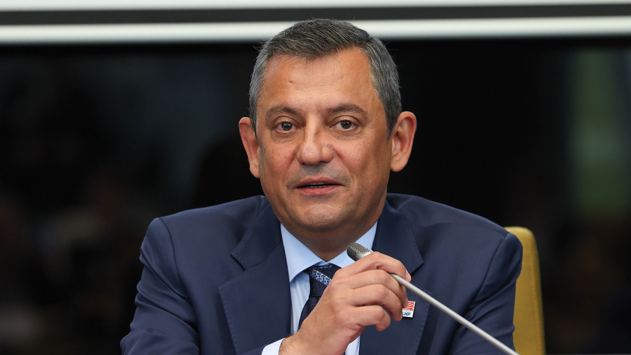 CHP Genel Başkanı Özgür Özel’in beğeni oranı %32,7, beğenmeme oranı %50,8, karasızlar %16,5