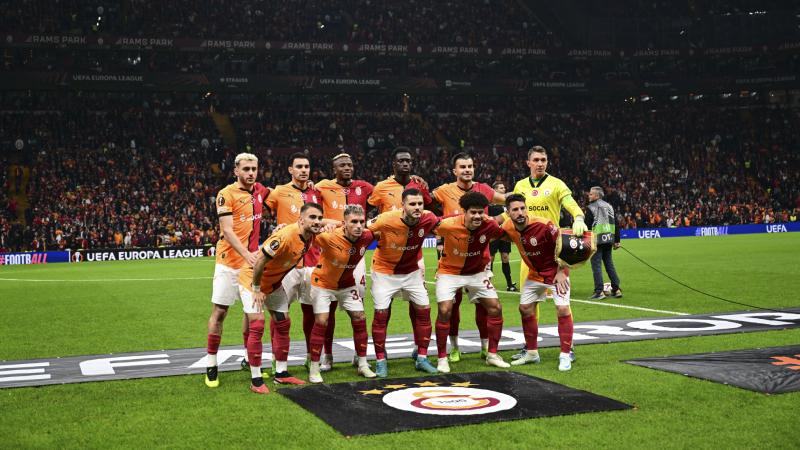 Spor yazarları, Galatasaray'ın Tottenham zaferini yorumladı: Mourinho'nun final oynar dediği Tottenham'ı Galatasaray dağıttı