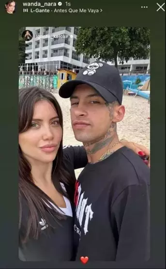 Galatasaray’ın yıldız futbolcusu Mauro Icardi’nin hayat arkadaşı Wanda Nara geçtiğimiz günlerde yaptığı açıklamayla yıldız futbolcudan ayrıldığını açıklamıştı. Arjantinli rapçi L-Gante ile aşk yaşayan Wanda Nara, ilişkisini açıklamasının ardından çok sayıda tepki gören paylaşım aldı.
