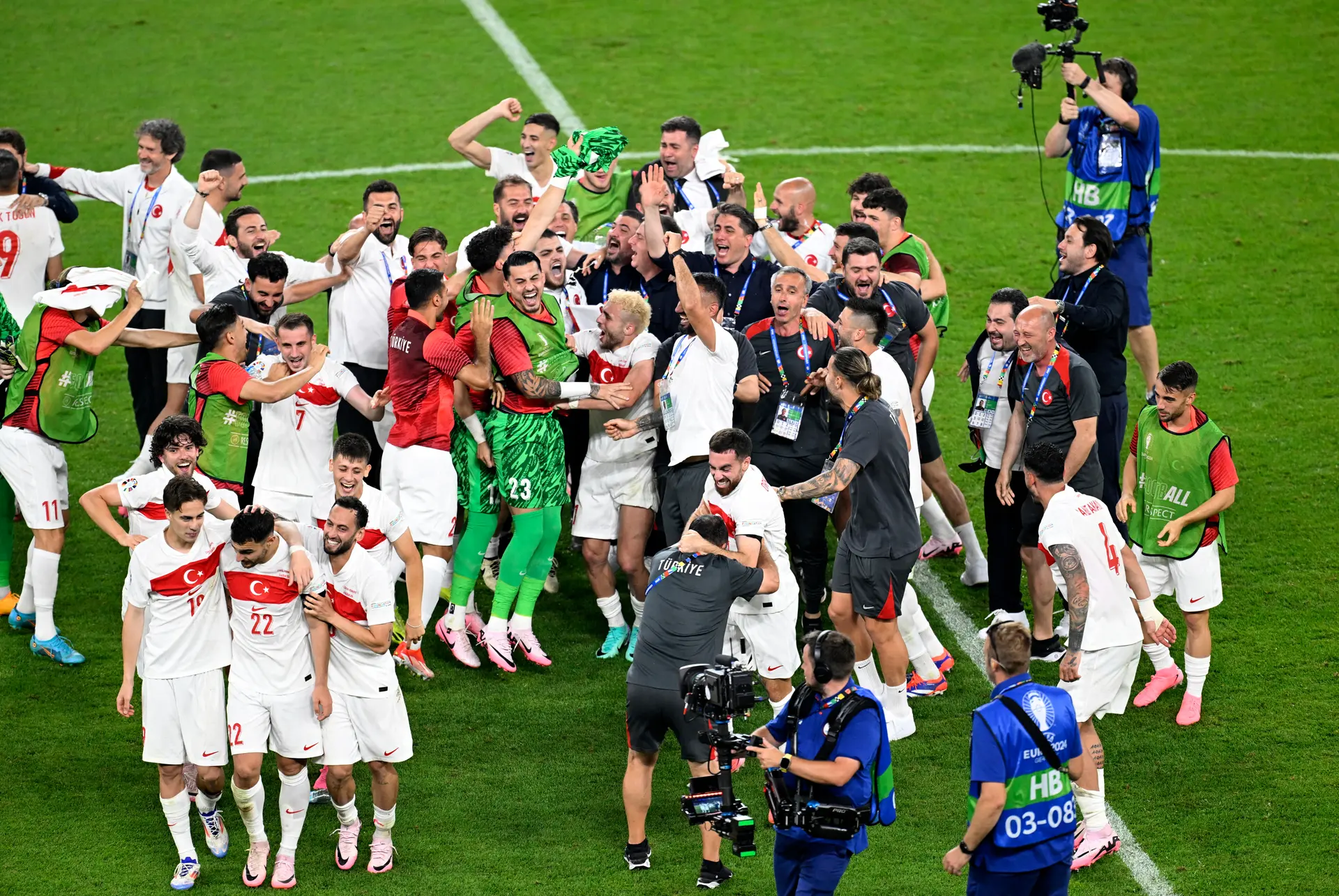 Milliler, 2024 Avrupa Şampiyonası (EURO 2024) son 16 turunda Avusturya'yı 2-1 yenerek çeyrek finale yükseldi.
