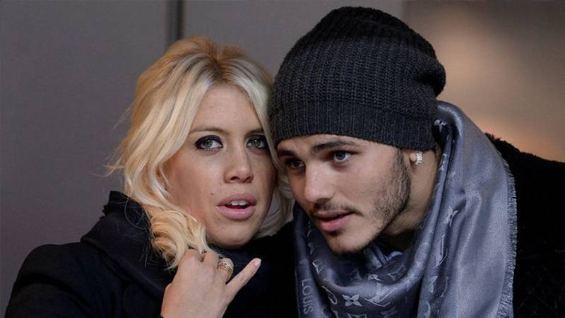   Arjantinli şarkıcı L- Gante ile birlikte olmak için Icardi'den ayrılan Wanda Nara, sosyal medya hesabından art arda sevgilisiyle birlikte paylaşımlar yapıyor.