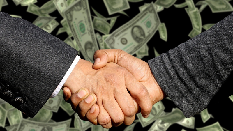 Hisse senedi fiyatları rutin olarak dalgalanıyor, bu nedenle bu net değerler günlük olarak değişebiliyor. Forbes günlük değişiklikleri Gerçek Zamanlı Milyarderler listesiyle anlık olarak da paylaşıyor. İşte Forbes'a göre Şubat 2025 itibariyle dünyanın en zengin 10 insanı: