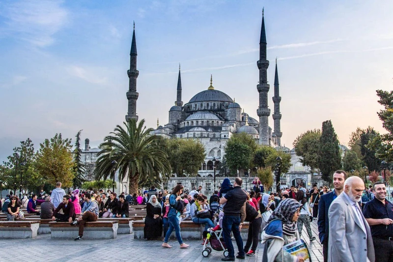 ÇİN - Türkiye'deki nüfusu: 15 bin 107