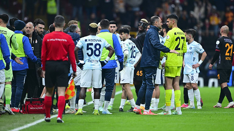 Adana Demirspor sahadan çekildi