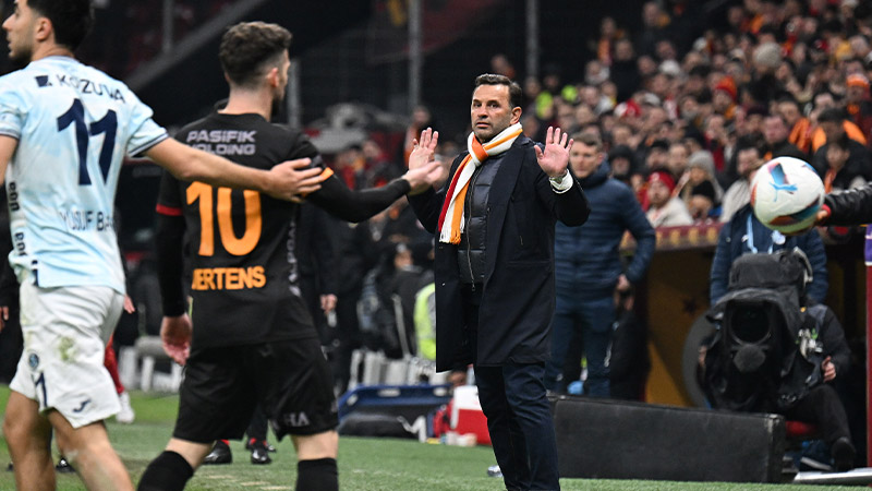Bülent Tuncay - Karar: Süper Lig’in iki takımlı bir lige dönüşmesi sorunun bir parçası ama asıl sorun bu iki takım arasındaki vahşi rekabet. Ligdeki mücadelenin sahadan çıkarılıp masaya taşınması ve bu algının oluşması en büyük sorun. TFF’nin bile yönetemediği bu vahşi rekabete yan rollerdekilerin isyanı uzun süredir vardı, seslerini duyuramasalar bile. Ama sahadan çekilerek verilen bu tepki de biraz fazla garip.
