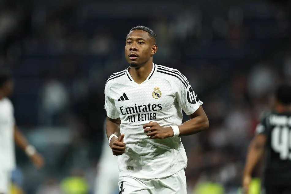 2021 yılında Bayern Münih’ten Real Madrid’e bonservissiz transfer olan David Alaba, geçirdiği sakatlıklar nedeniyle beklenen istikrarı yakalayamadı. Takımın en çok kazanan isimlerinden biri olan 33 yaşındaki savunmacı, bu yaz transfer döneminde Fenerbahçe’nin radarına girdi.