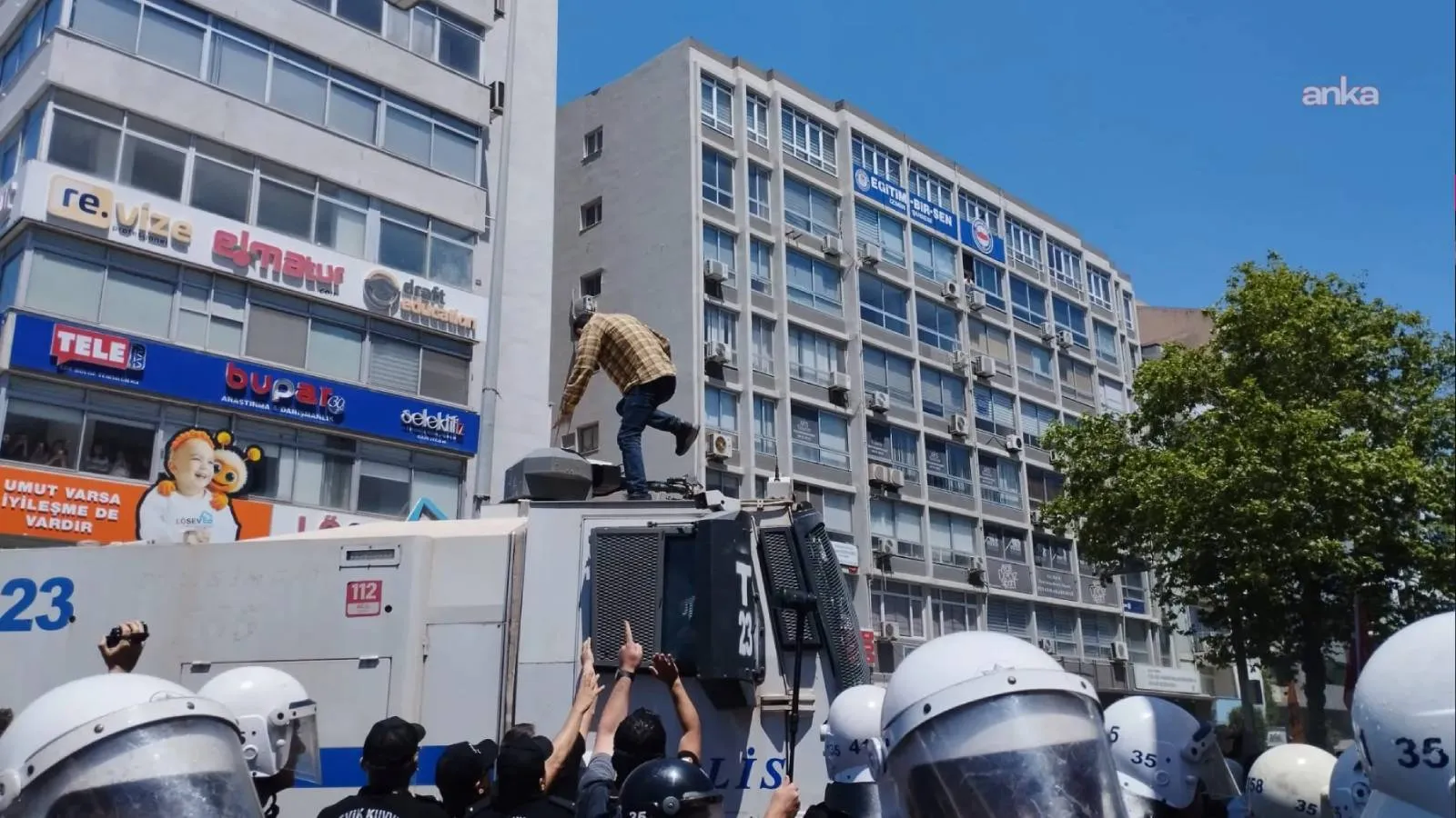 toma izmir