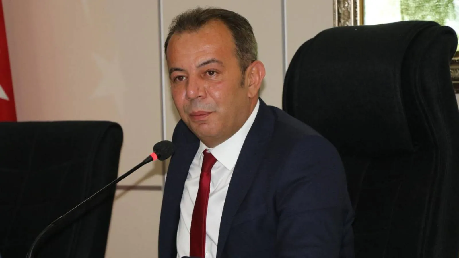 Tanju Özcan’dan hapis cezasına tepki: Öğrenciye burs vermekten ceza verdirttiler, kral çıplak!
