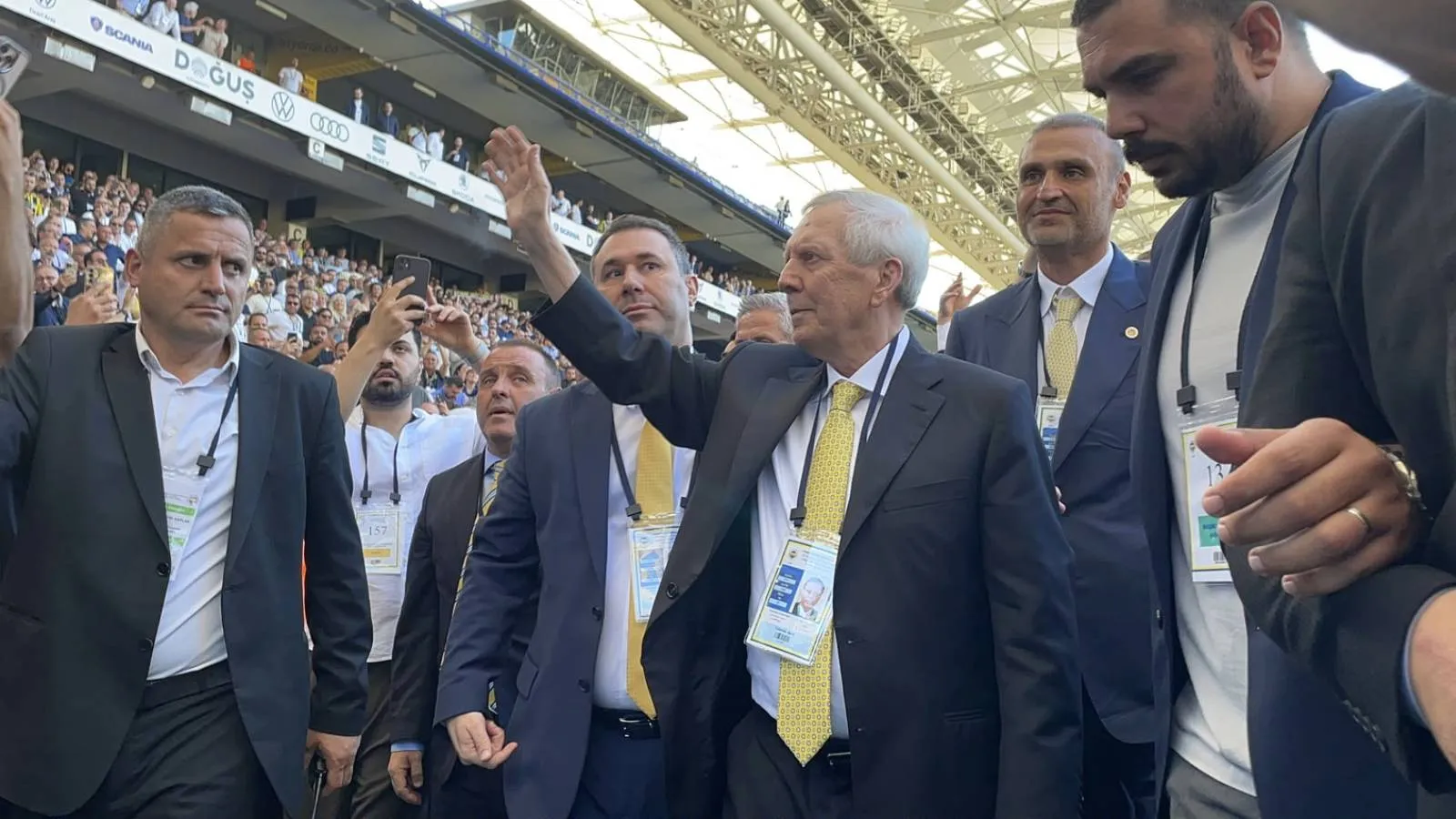 Aziz Yıldırım
