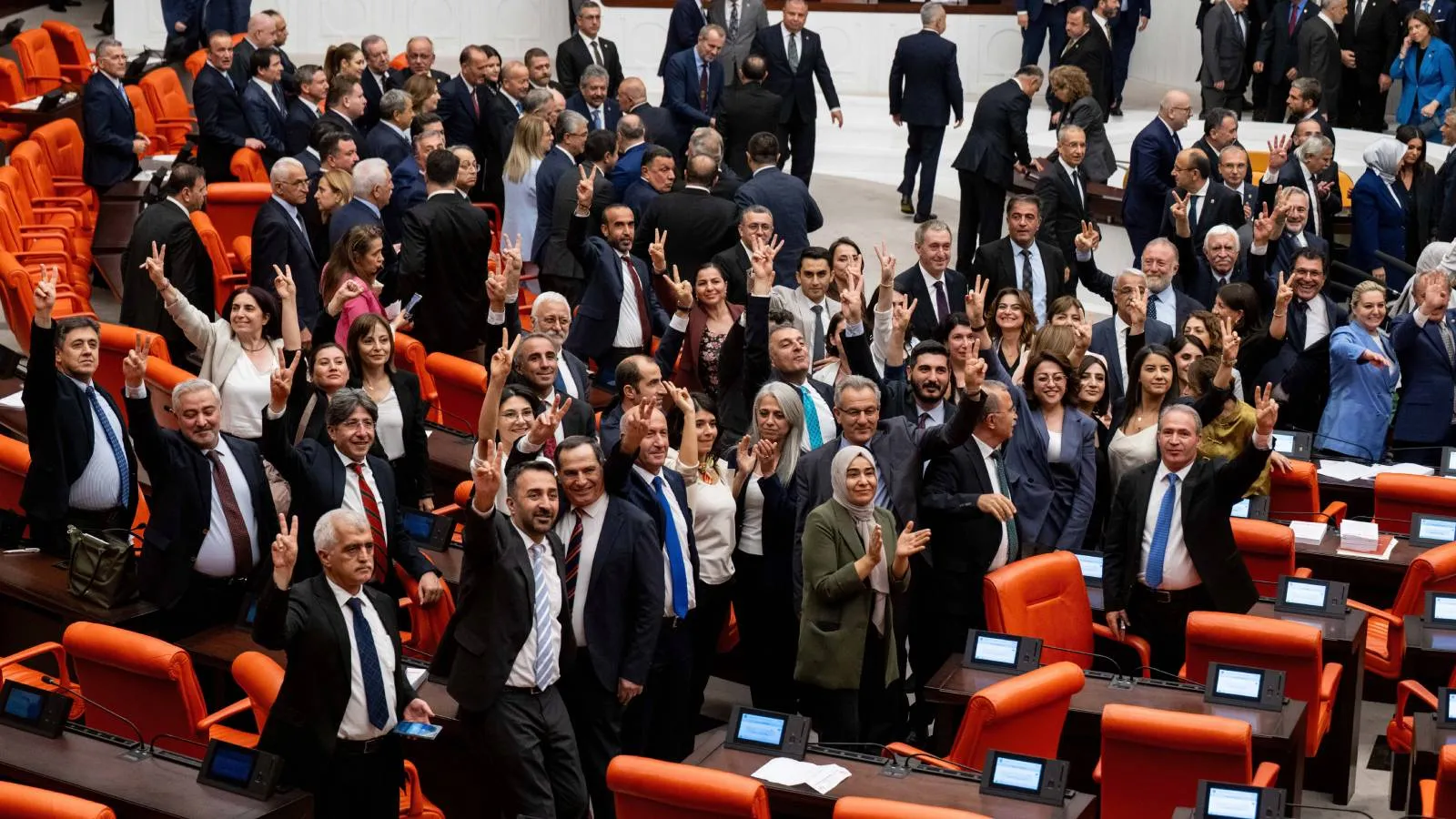 &ccedil;er&ccedil;eve yasa genel kurul dem parti