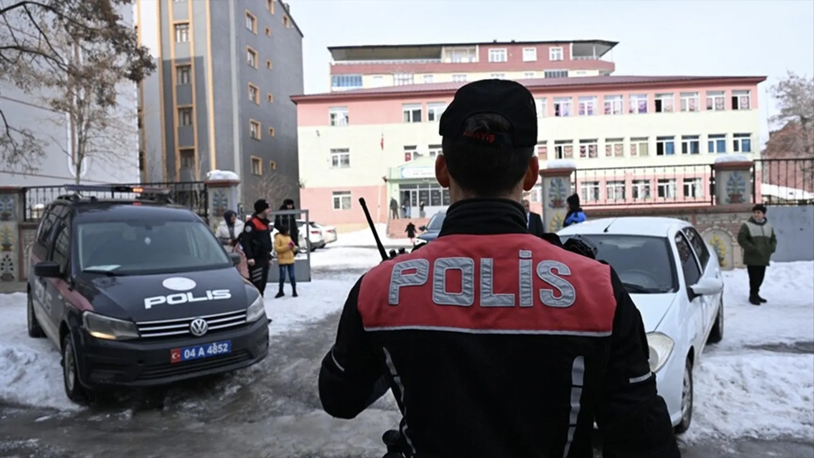 Nisan’da yayımlanan “okul güvenliği” genelgesi rafta mı kaldı?