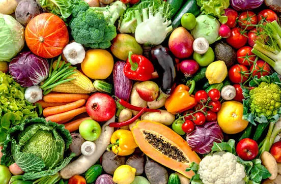 <p>Koyu yeşil yapraklı, turuncu sebzeler, soğan, sarımsak: Posa, iltihaplanmayı &ouml;nleyici biyoaktif bileşenler ve &ccedil;eşitli vitaminleri i&ccedil;eren bu sebzeler, bağışıklığımızı destekliyor.</p>