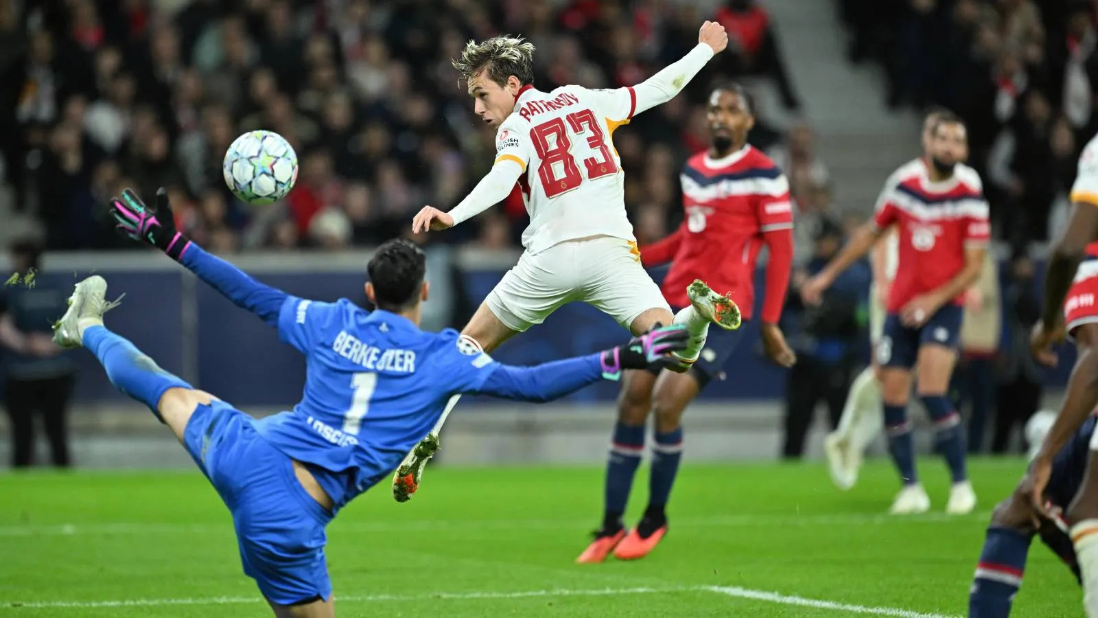 Galatasaray, Lille'i evinde darmadağın etti; Şampiyonlar Ligi'nde şeytanın bacağını kırdı!