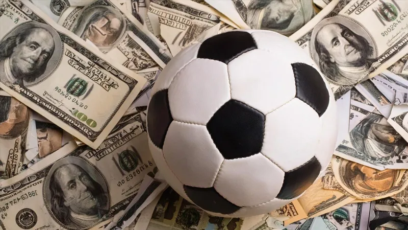 Dünyanın en çok kazanan 10 futbolcusu