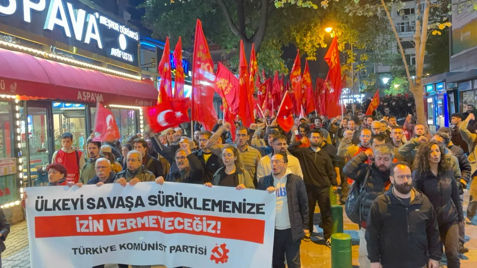 TKP’den Mekke Ortak Savunma Anlaşması protestosu: Bu ülkenin gençlerini Suudi petrolleri için öldüremezsiniz