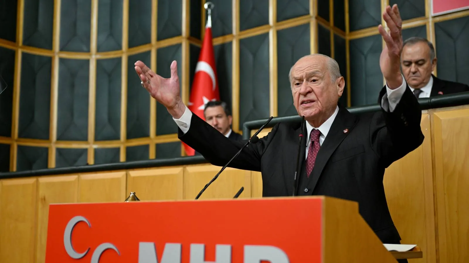 Bahçeli'den 'Mavi Vatan' mesajı: Dün Trablusgarp'a ulaşmanın yollarını arayan Türkiye'den, bugün Akdeniz'de kendi rotasını belirleyen Türkiye'ye...